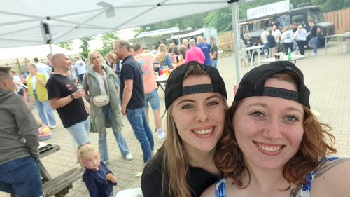 Als oppas via TwenteNannies samen met je vriendin werken tijdens een event