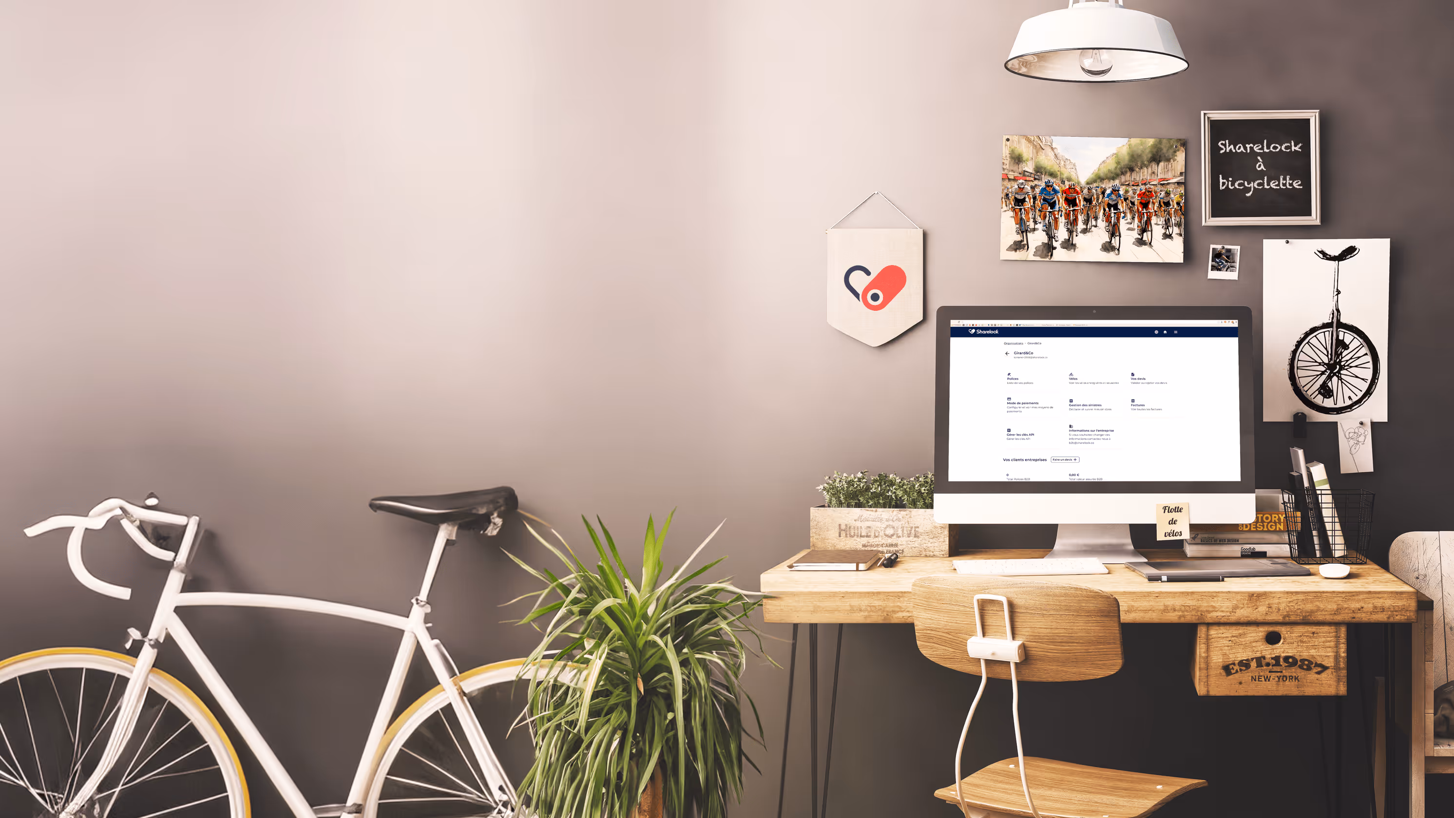 Un homme sur un vélo électrique