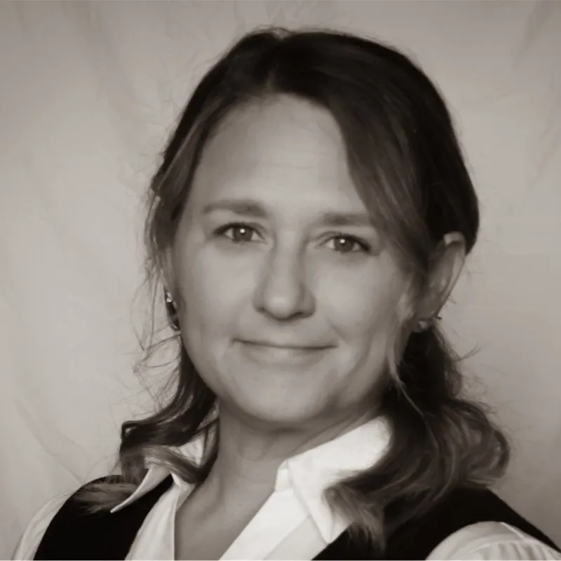 Nicole Land, Reveal author