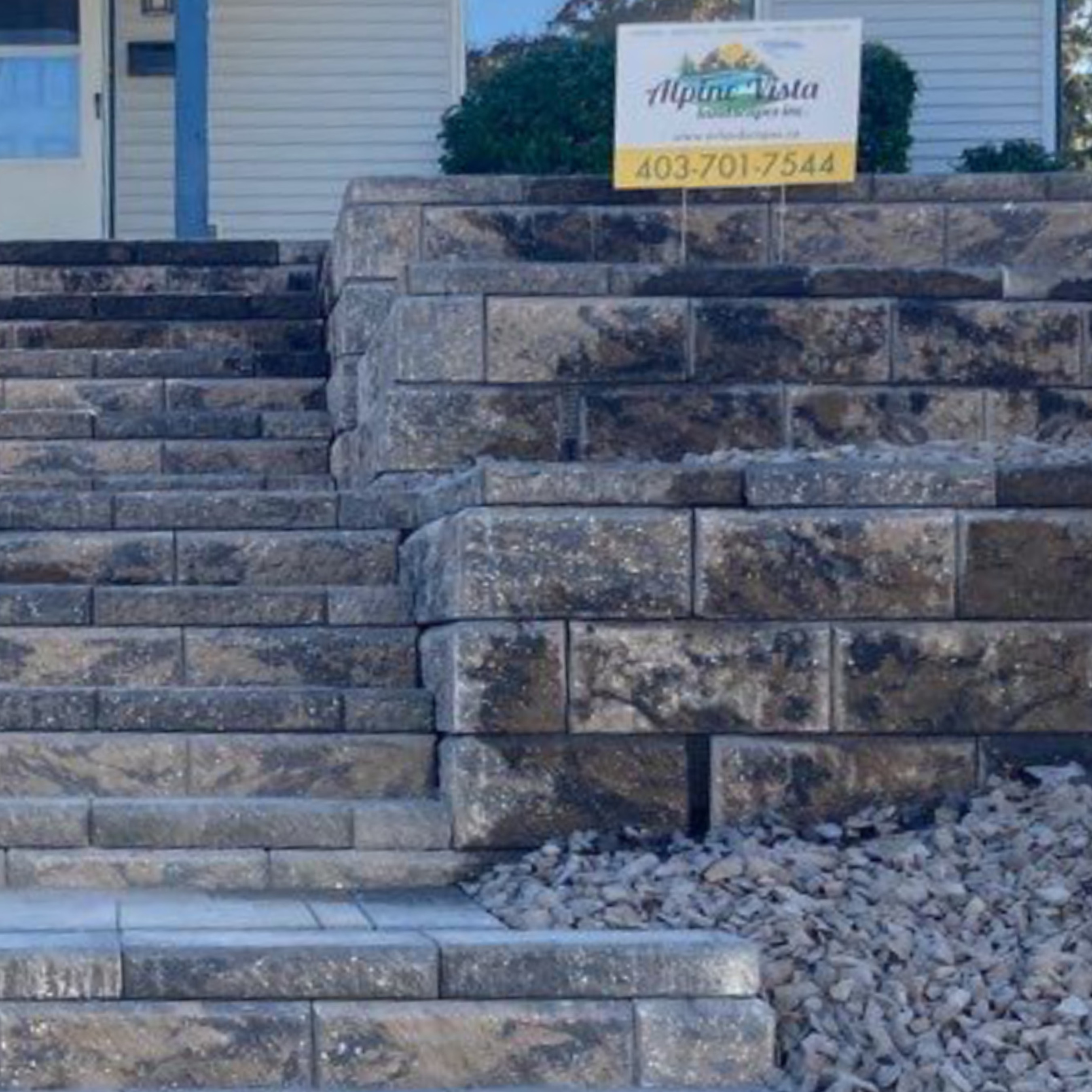 What Is a Segmental Retaining Wall?