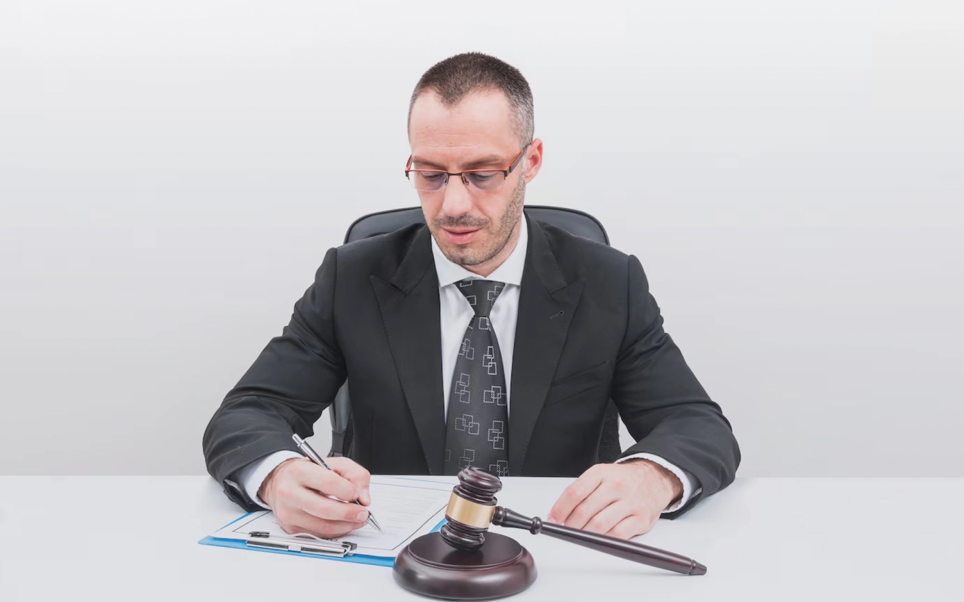 judge