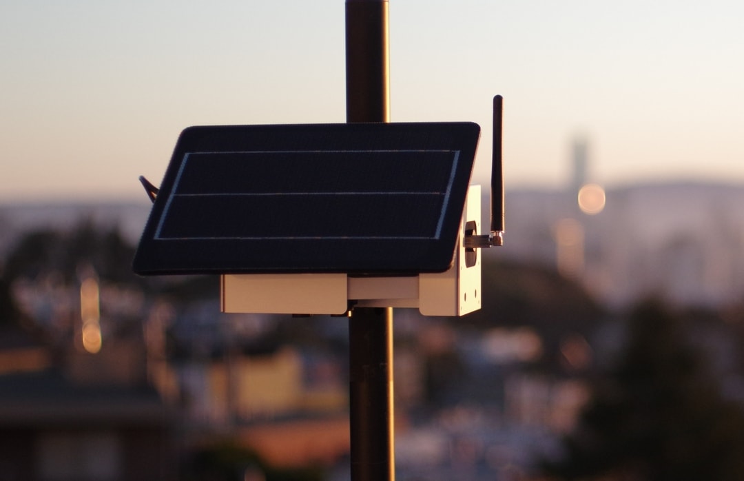 A Node-S air quality monitor installed on a pole to measure pollutants in the San Francisco air.