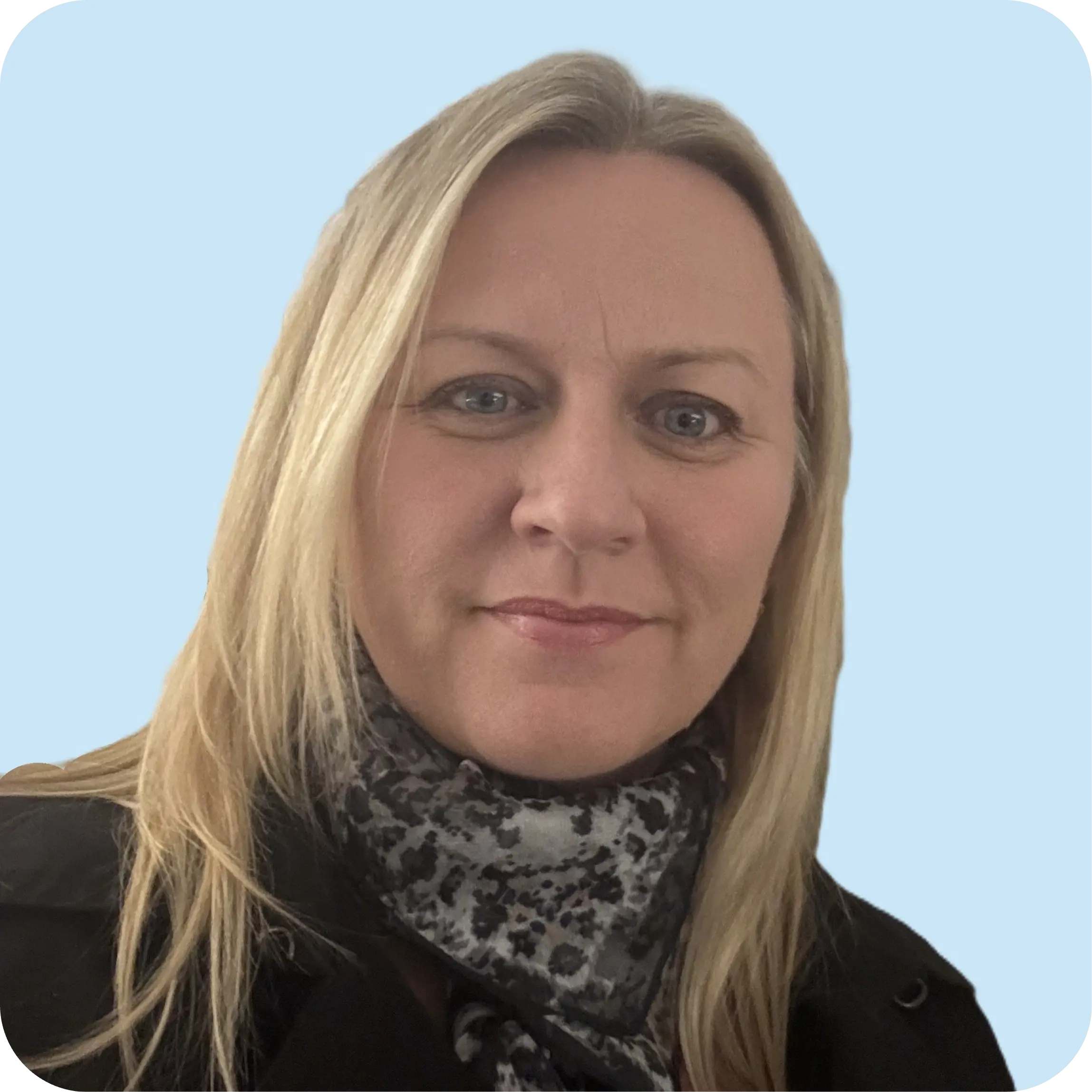 Marta O'Brien is an Environmental Project Manager at Clarity where she assists customers with their air quality sensor projects. 