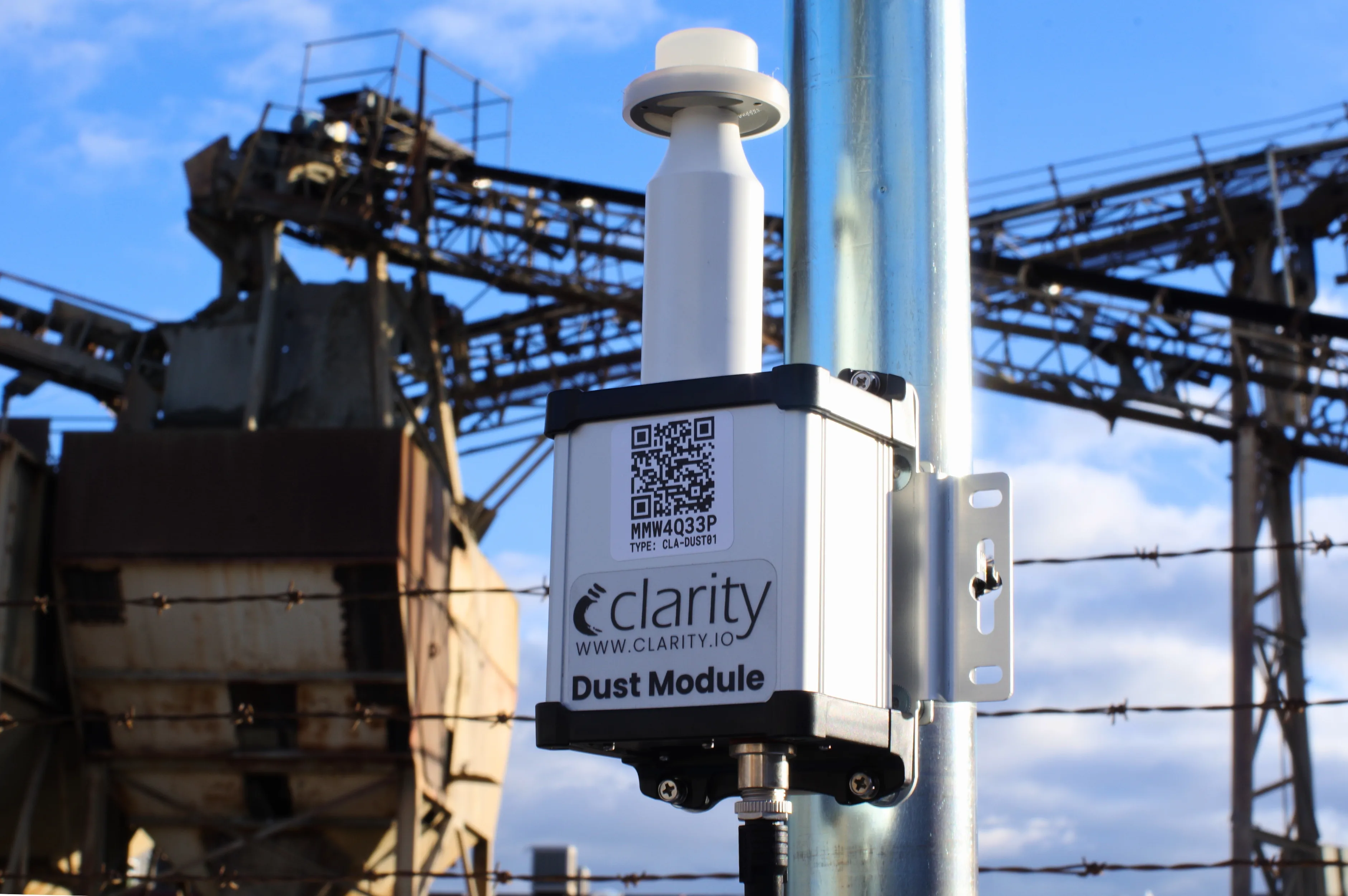 Clarity Dust Module air quality sensor delivering accurate PM10 air pollution measurement for outdoor air quality monitoring; the Dust Module is the best option for PM10 measurement on the market.