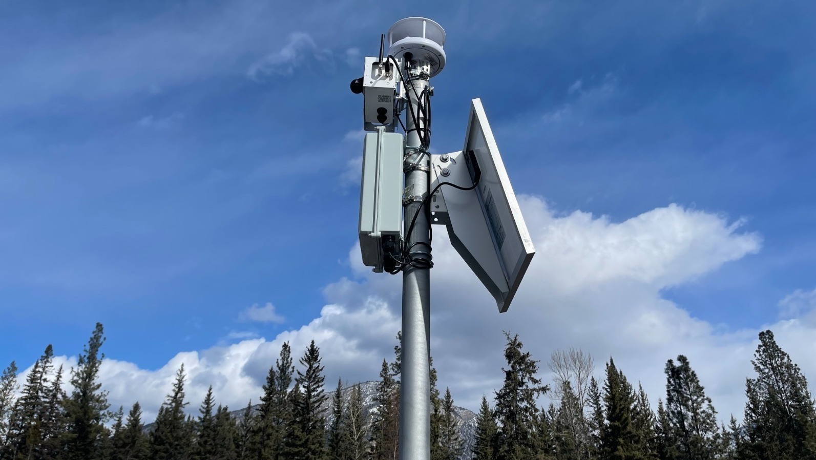 Image of Clarity’s Wind Module, which helps measure wind speed and direction for a better understanding of ambient air pollution.