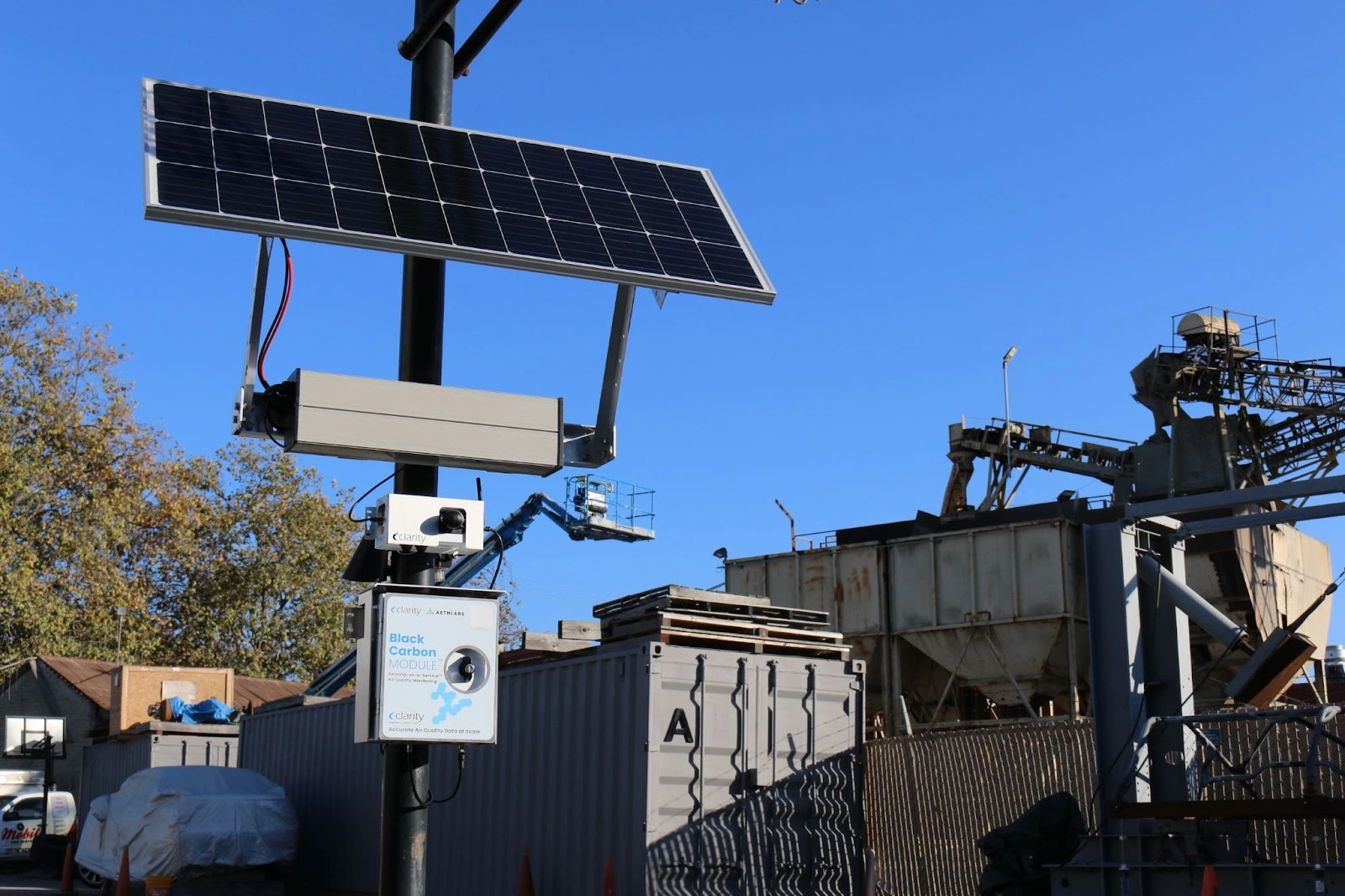 The Clarity Black Carbon Module, along with the Node-S sensor and external solar-powered system.