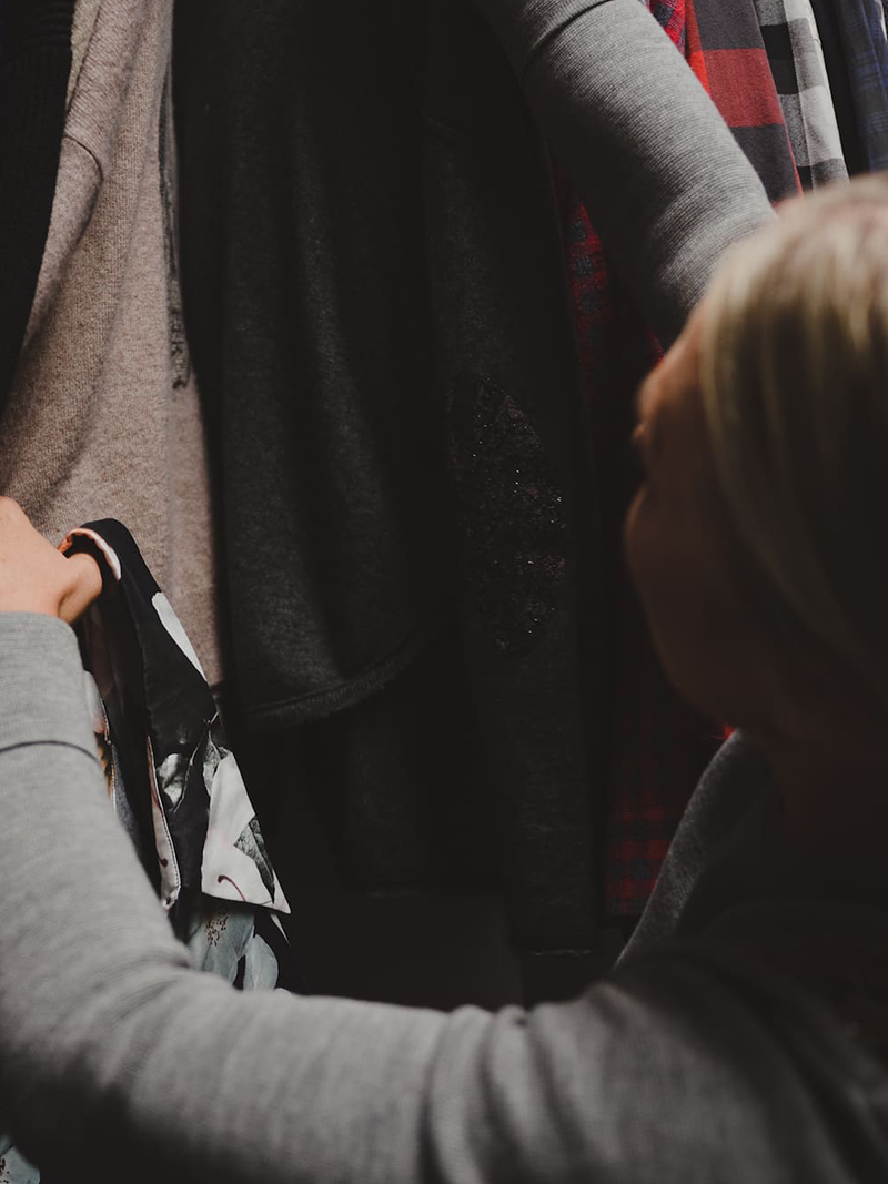 closet clutter cleanup