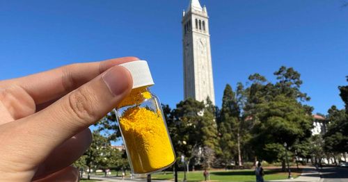 Berkeley researchers revolutionize carbon capture with yellow powder