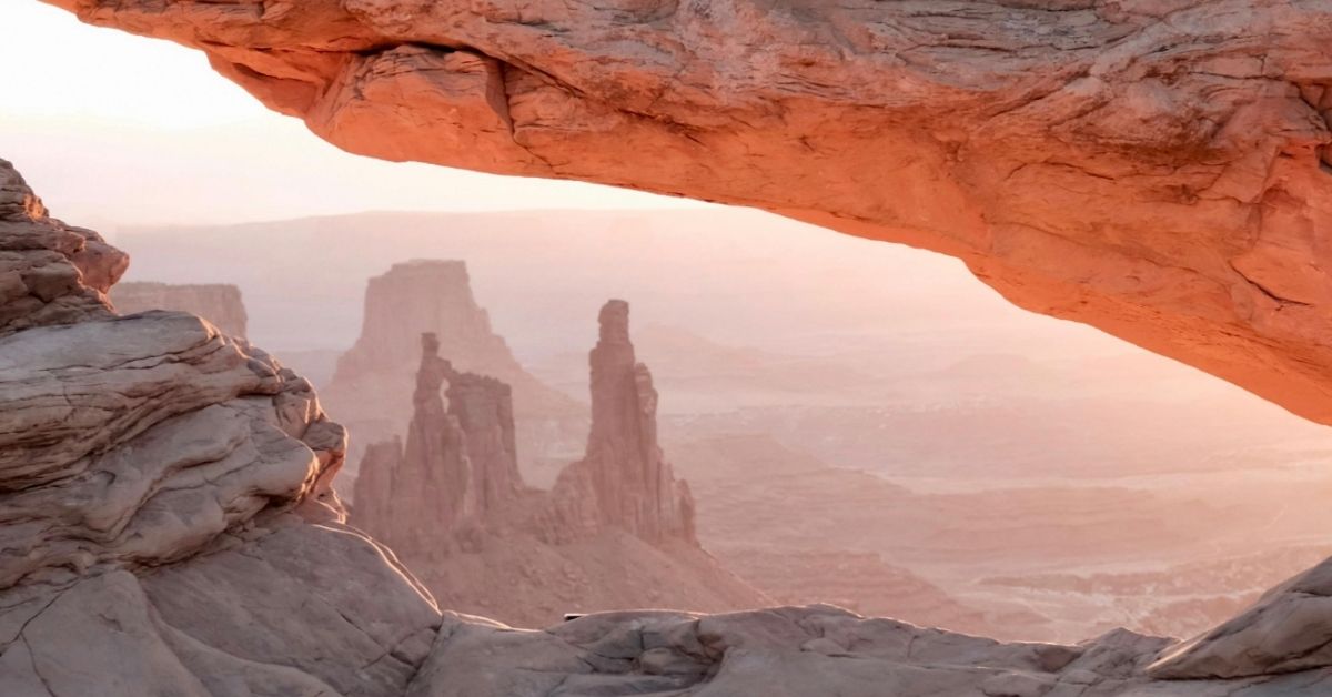 Wide landscape shot: The mountains of Utah as the sun is setting.