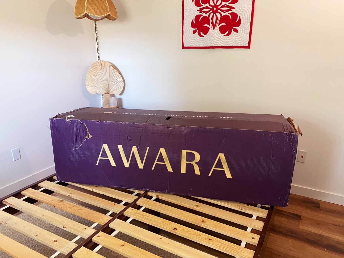 Purple Awara mattress box arrived damaged but functional
