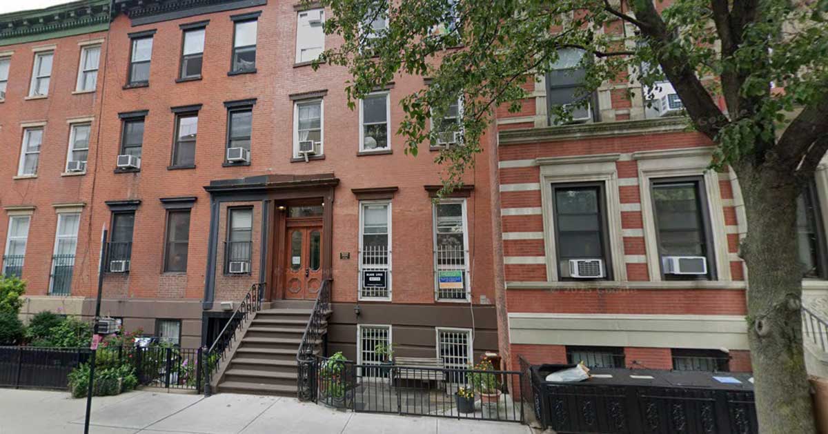 The exterior of Menno House, a mennonite boarding home in Gramercy, Manhattan 