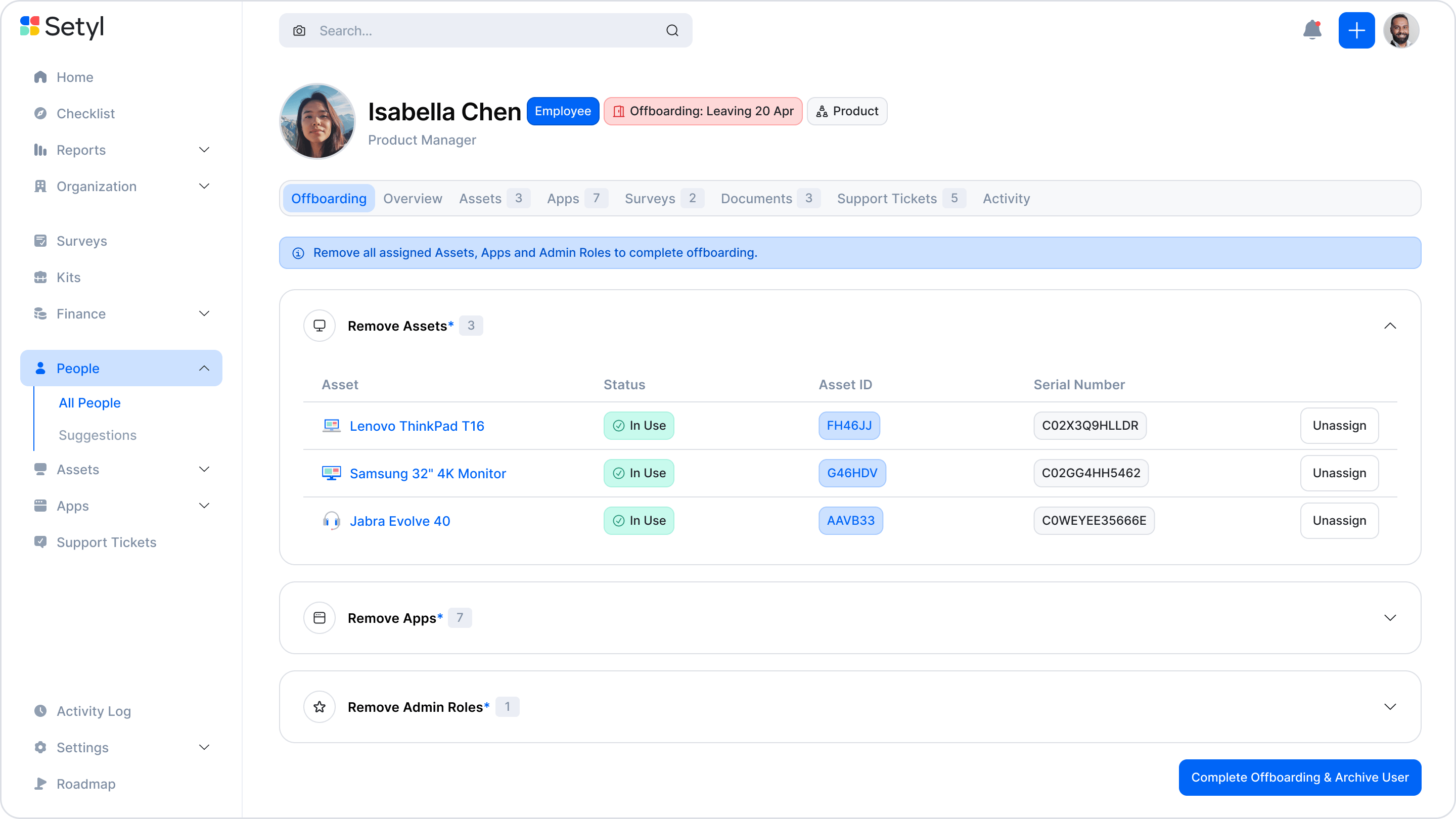Employee offboarding page on the Setyl ITAM platform, showing a list of assets, licenses, and admin roles assigned to the employee that need to be retrieved and revoked during offboarding.