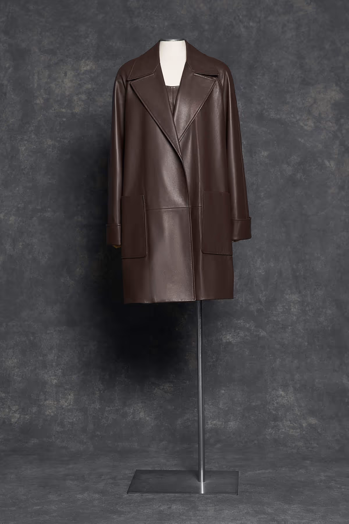 MAHOGANY PLONGÉ COAT AND DRESS
