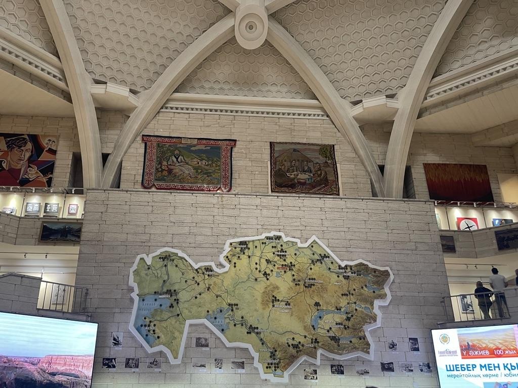 A map on a wallAI-generated content may be incorrect.