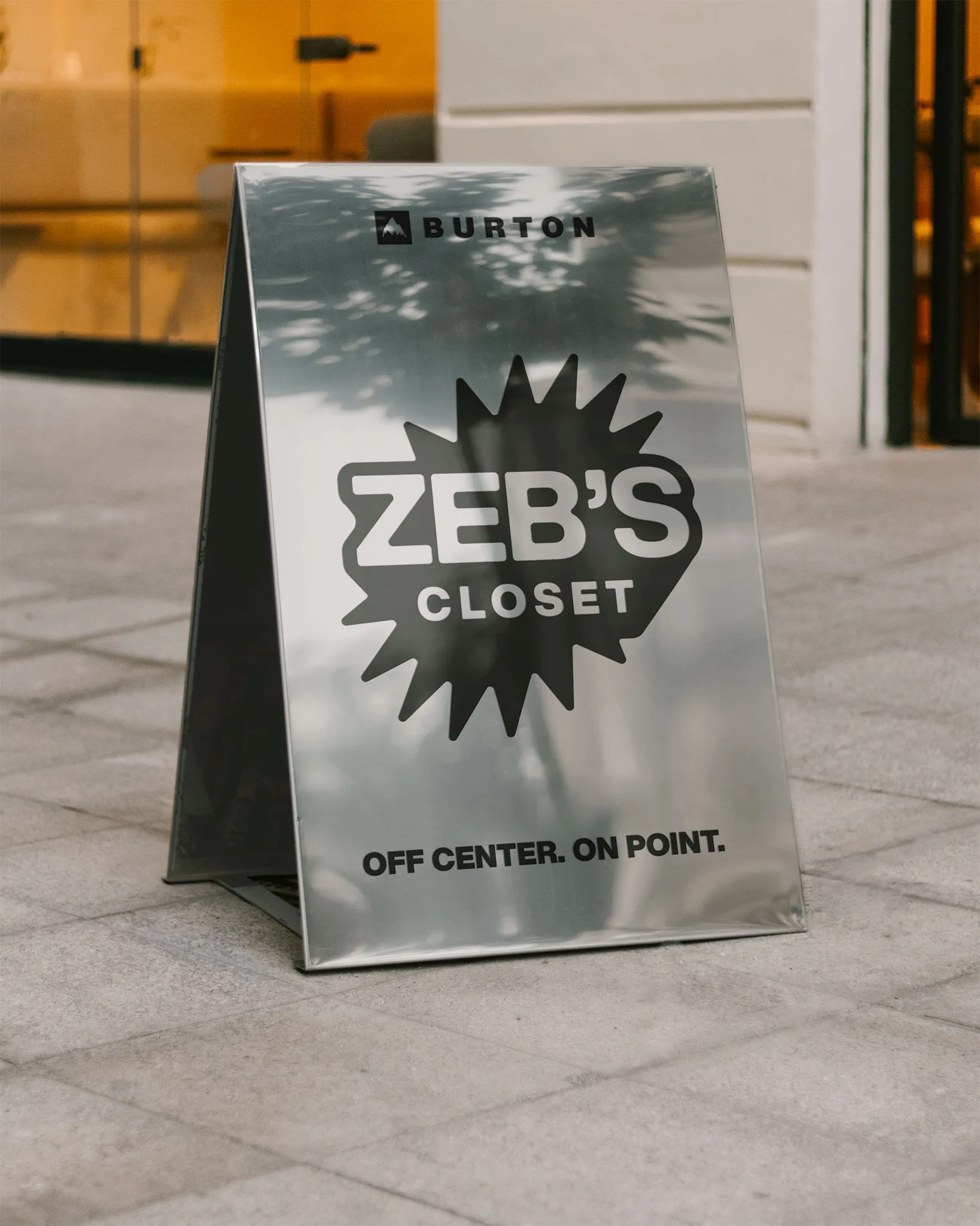 Burton : Zeb's Closet