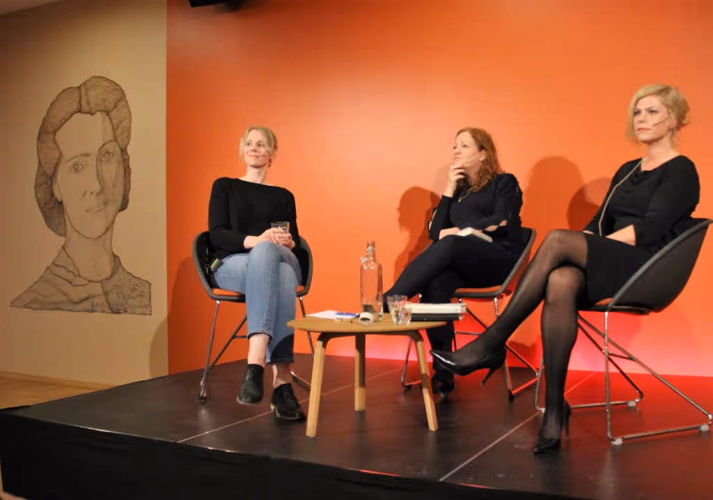 Sandra Lillebø, Heidi Linde og Jette Christensen. Foto: Norsk Forfattersentrum