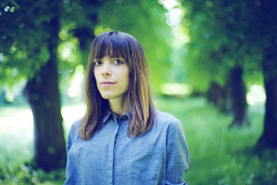 Forfatterportrett av Sara Sølberg.