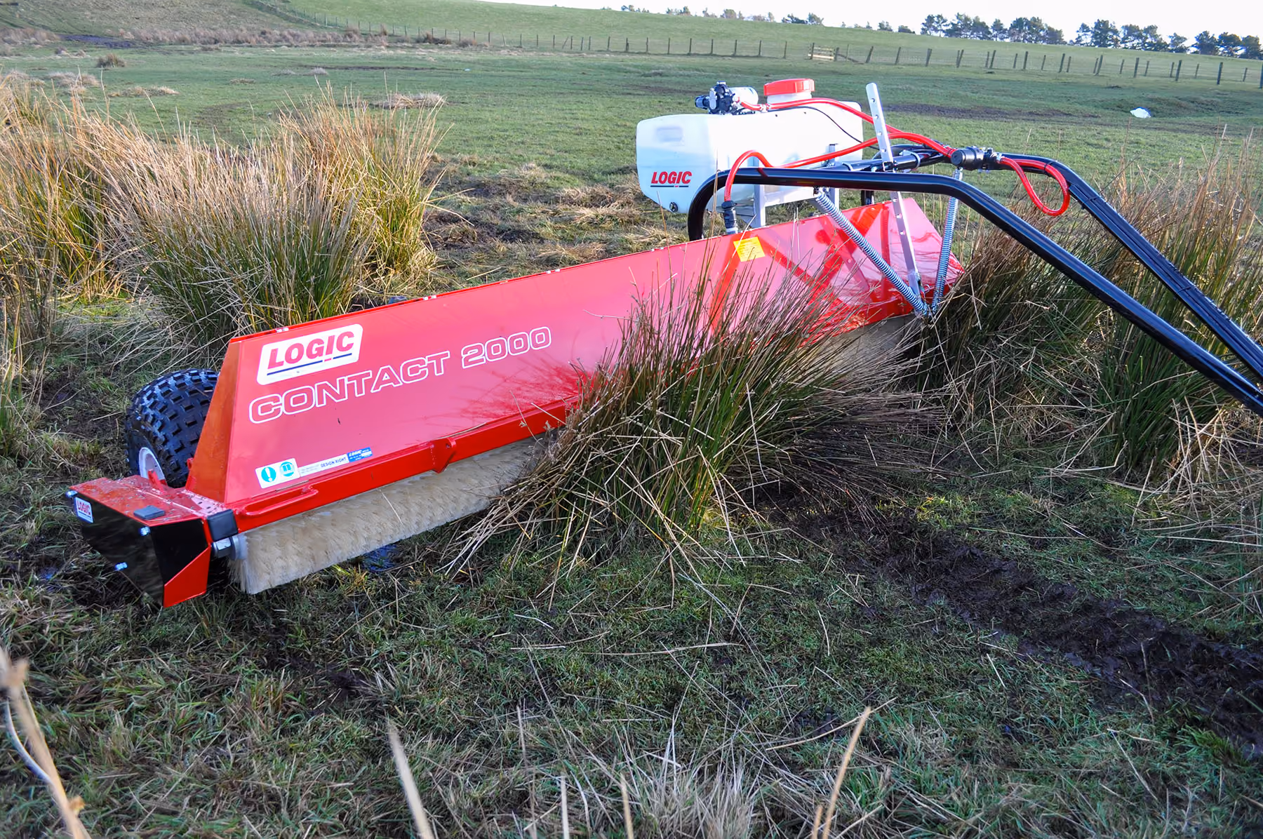Logic weed wiper in use