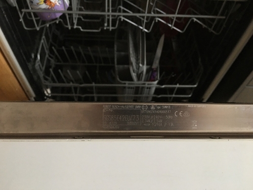 Lave-vaisselle ouvert