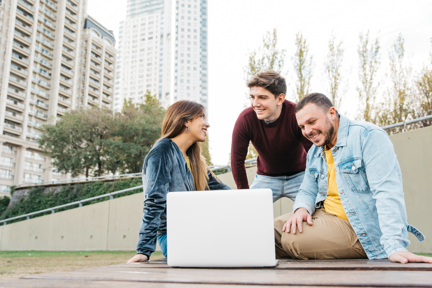 Satisfied online students after purchasing a course