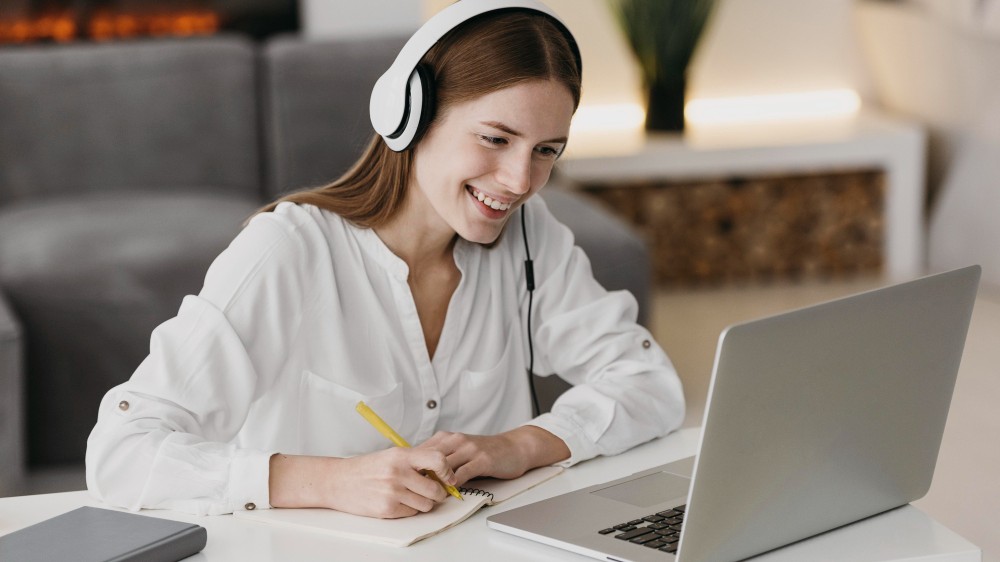 How to Create Online Courses Step by Step: A Practical Guide for Creators