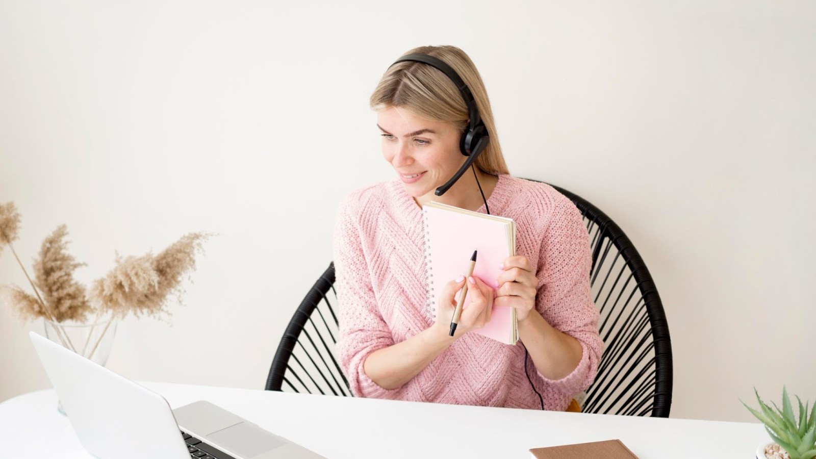 200+ Profitable Online Course Ideas For Every Niche in 2026
