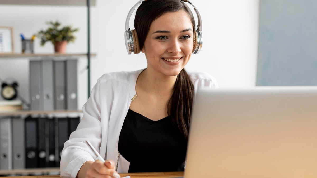 Turn Online Assets Into Profits With Digital Product Monetization