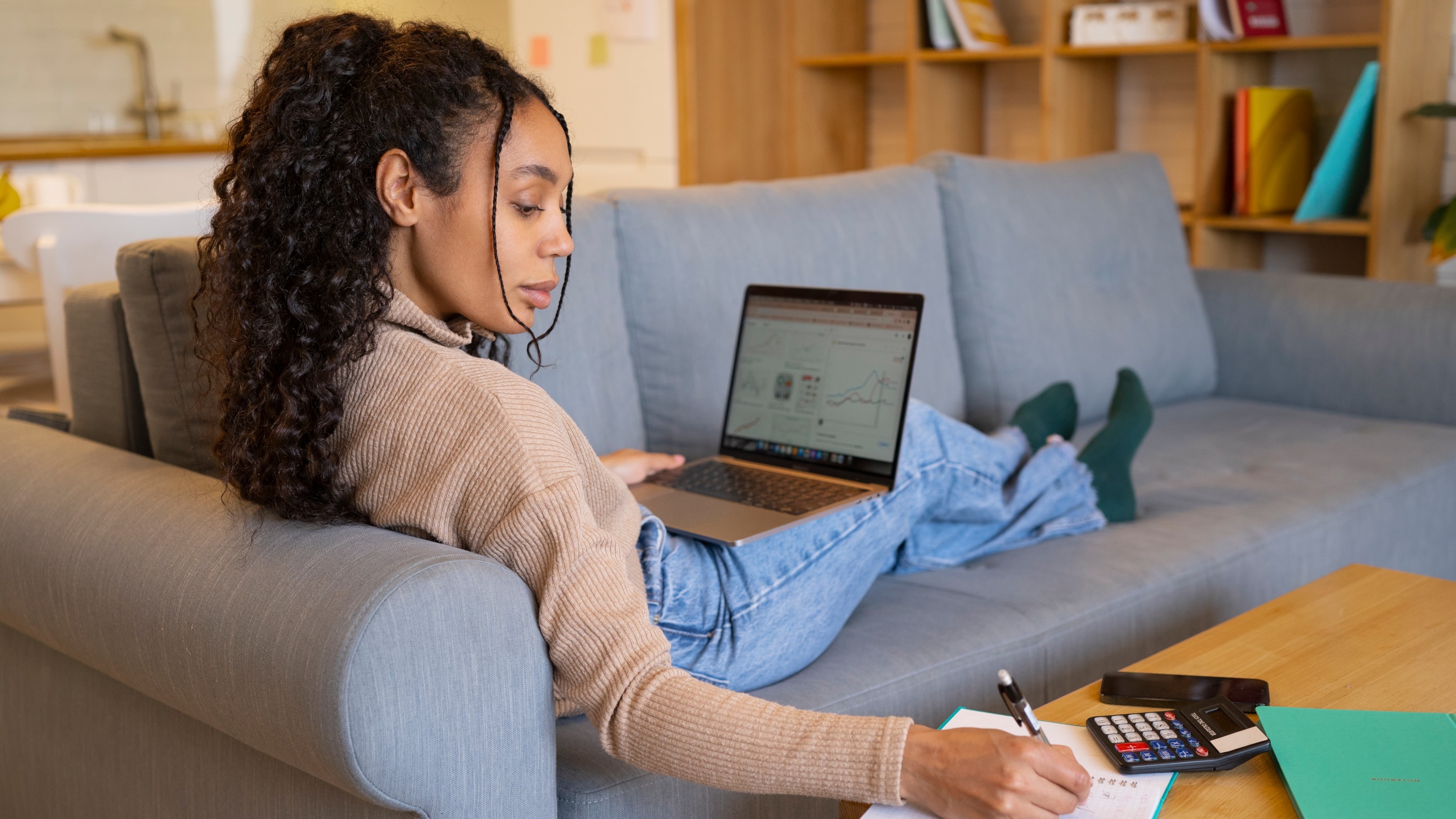 The Best Platform to Sell Digital Downloads: 8 Top Options