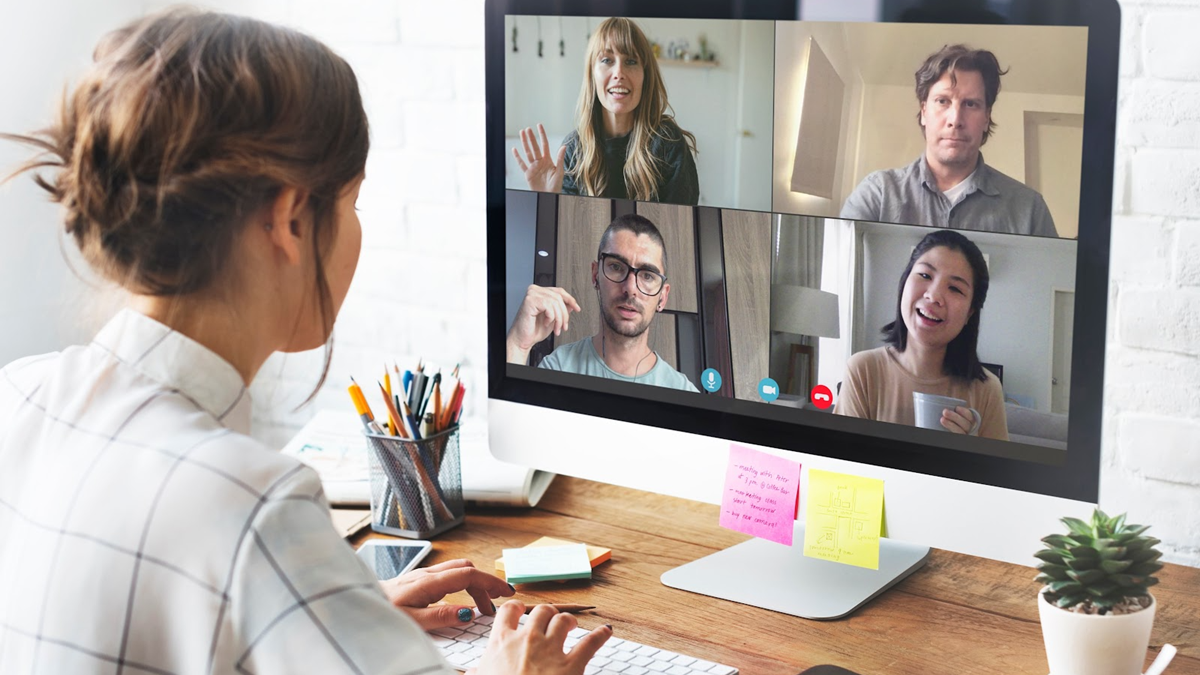 How to Start an Online Community in 2025 (8-Step Guide)