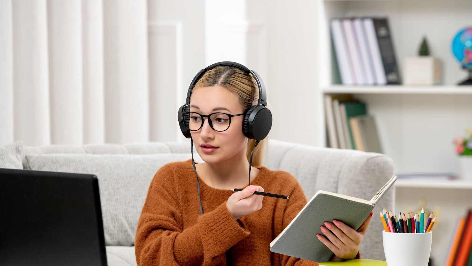 How to Sell Courses Online and Create Passive Income Streams