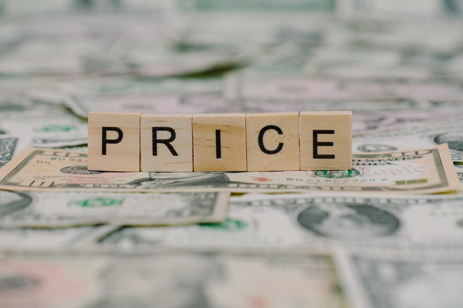 Set the right price for your online course to match its value and audience