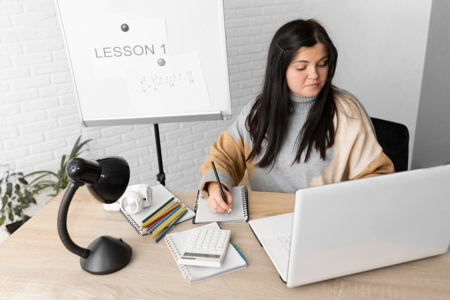 Create Your Lessons – Record videos, add downloads, and build interactive quizzes to bring your online course to life.