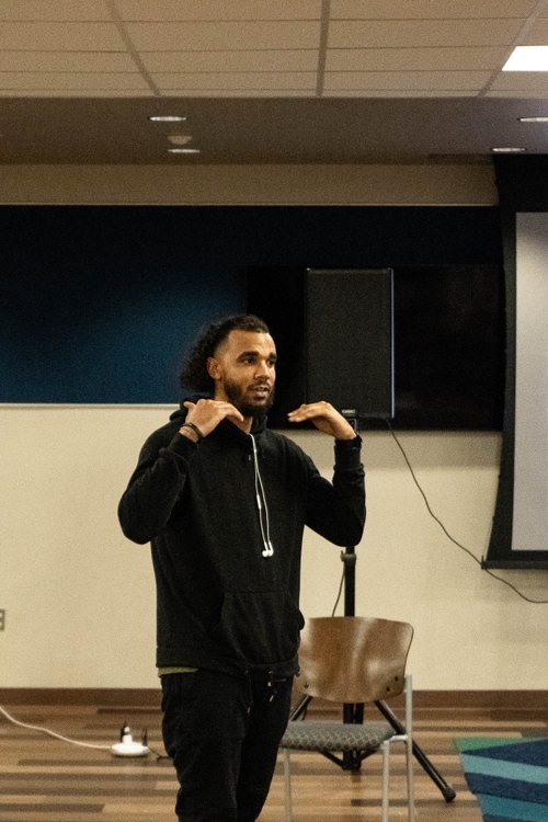 Jacobi Ryan at a public speaking event