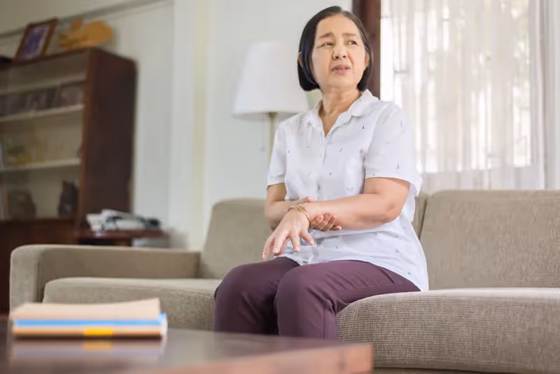 Entenda o que é a doença de Parkinson, quais seus tipos, sintomas e possíveis tratamentos