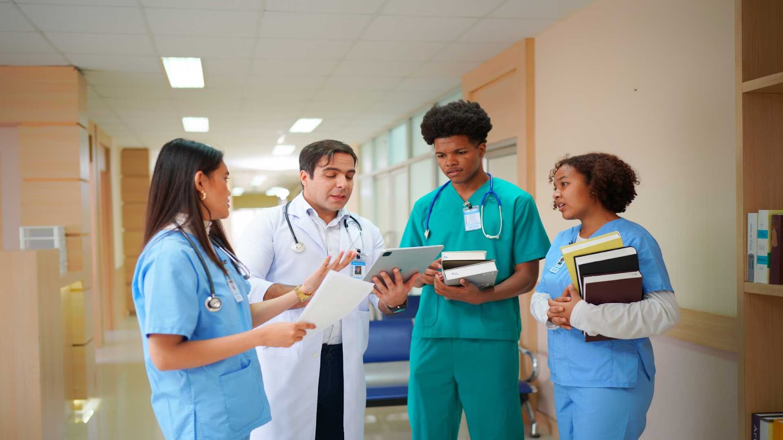 A prática no fellowship em medicina é mais especializada do que na residência médica. Foto: Reprodução/AdobeStock