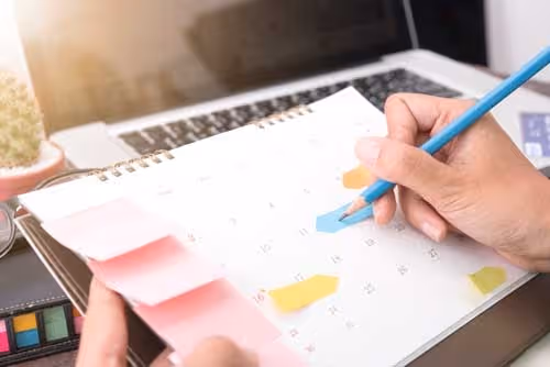 Estabelecer uma rotina de estudos é importante. Foto: Reprodução/Shutterstock