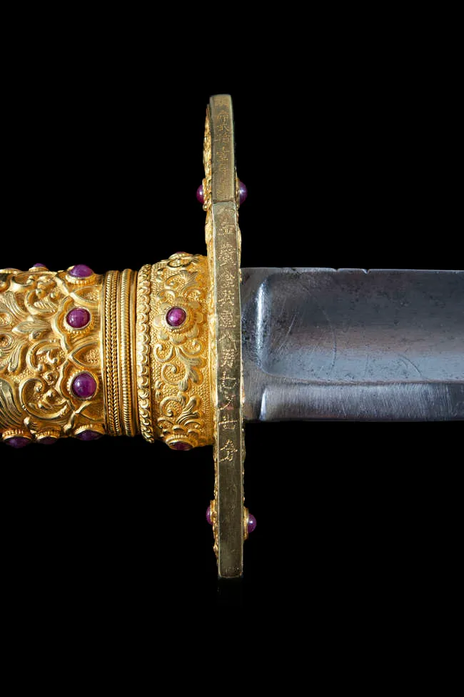 AN EXCEPTIONAL MINH MẠNG IMPERIAL CEREMONIAL SWORD INLAID WITH RUBIES AND MOUNTED WITH GOLD