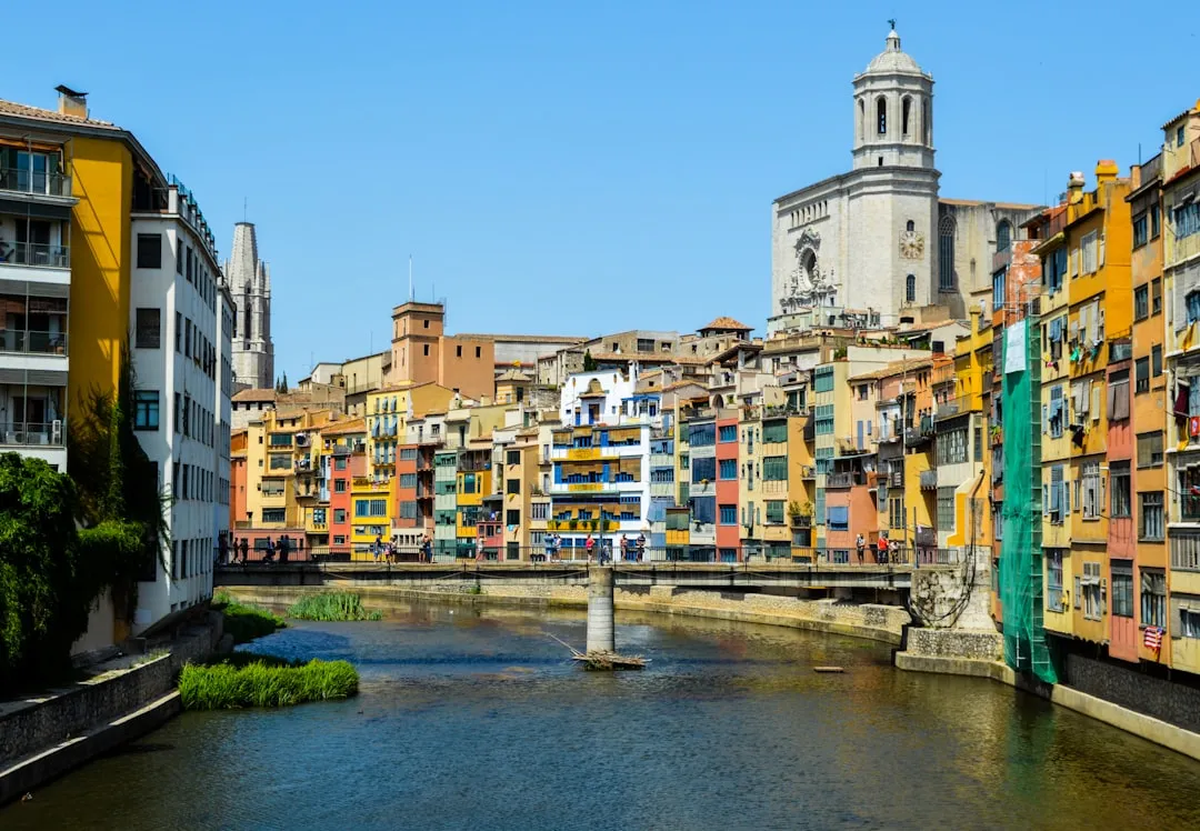 Girona to Llanca
