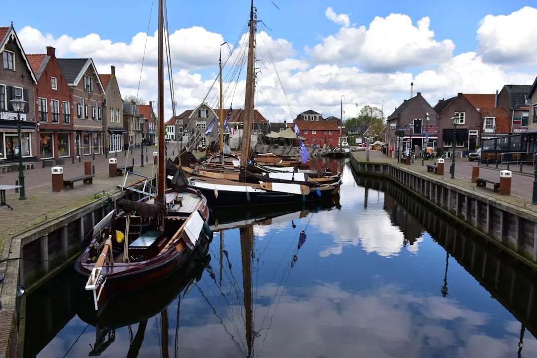 Spakenburg to Den Haag