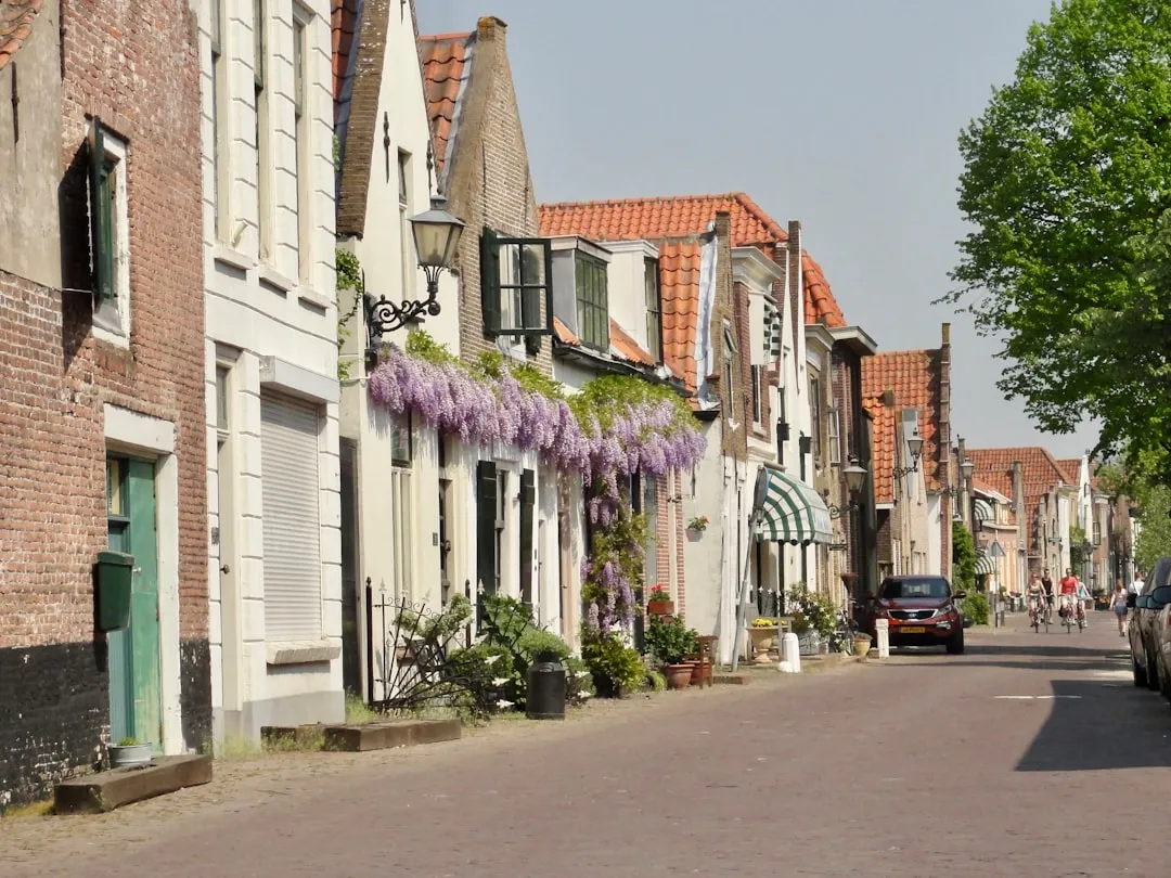 Brielle to Den Haag