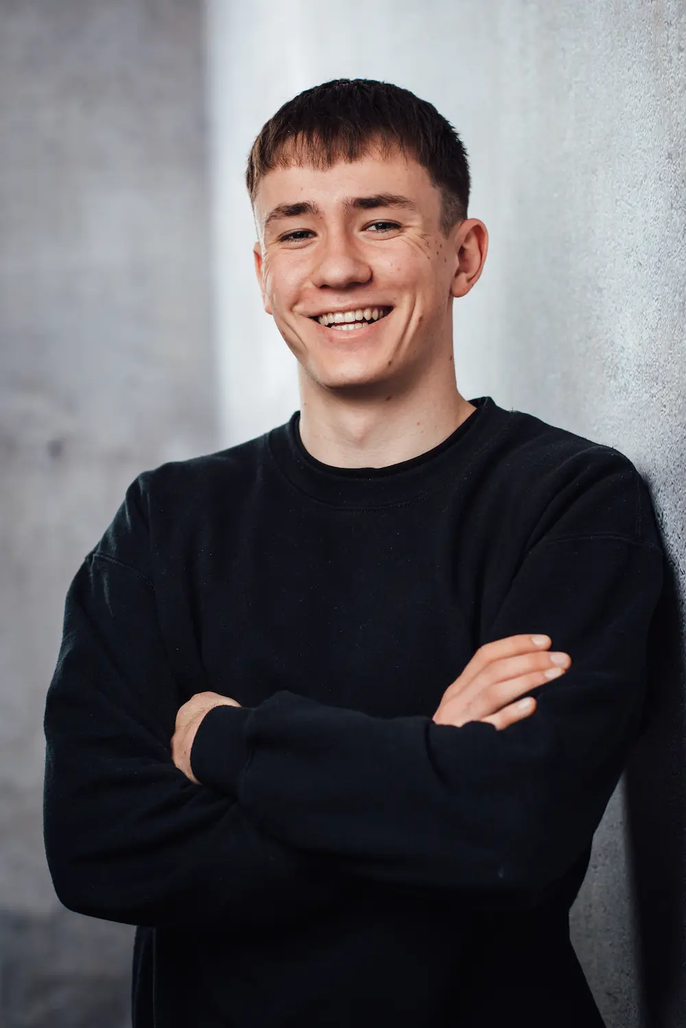 Sönke Sproll lacht in Kamera