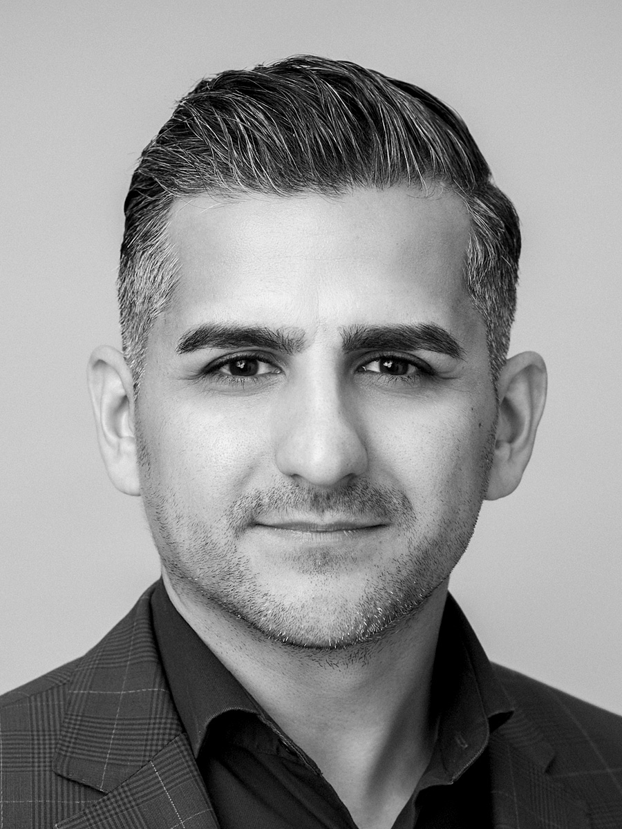 Headshot of Reza Ahmadi