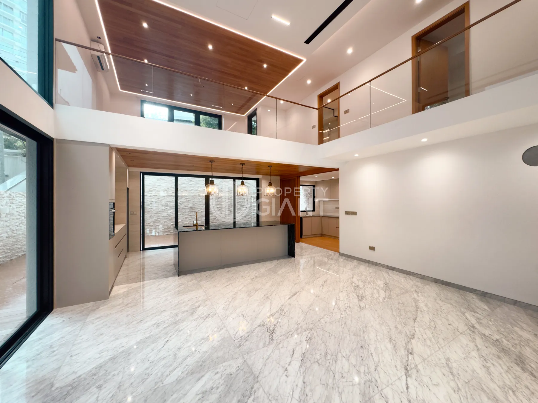 Double Volume Ceiling in the Dining Area