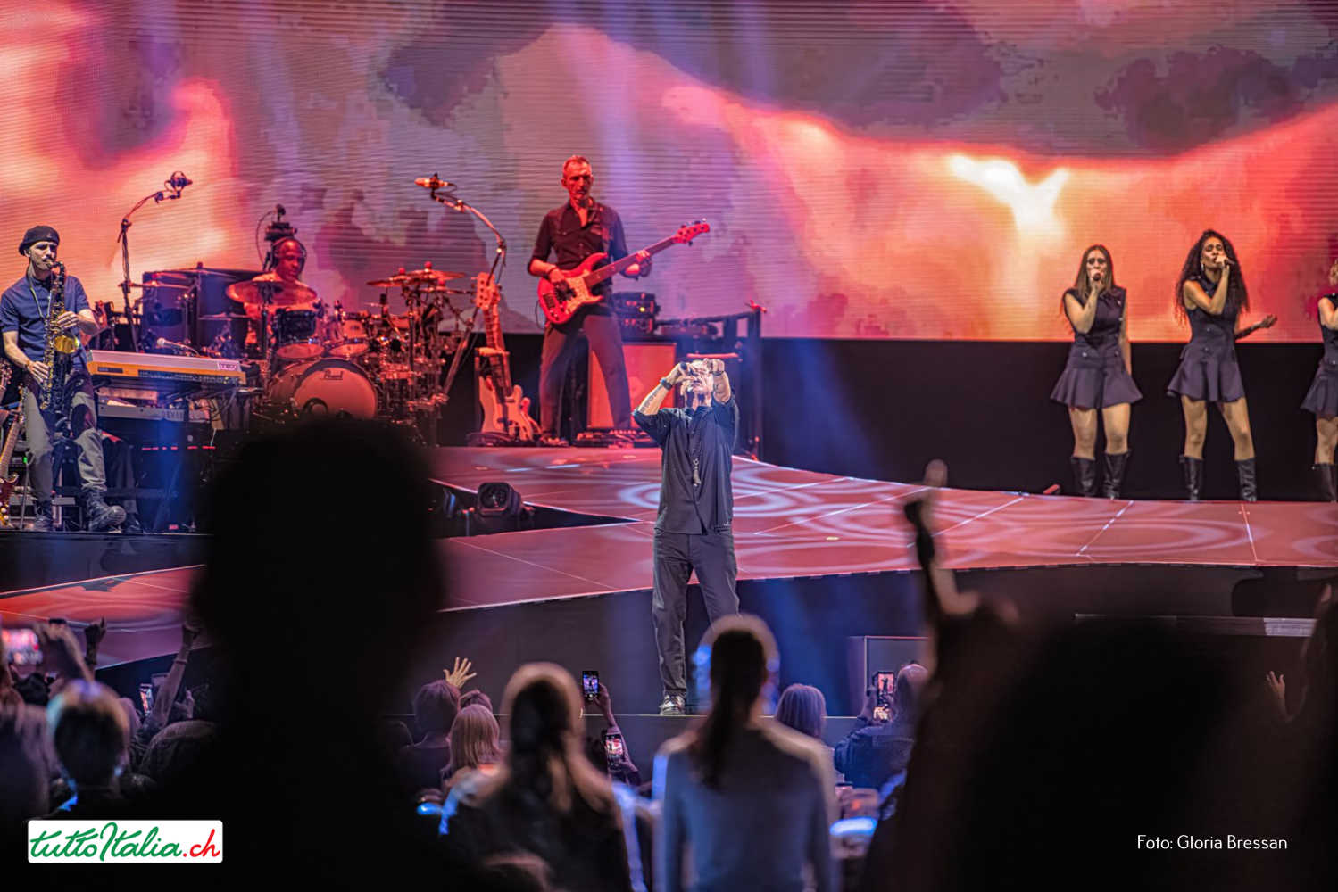 Eros Ramazzotti concerto Zurigo Hallenstadion 16.03.2026