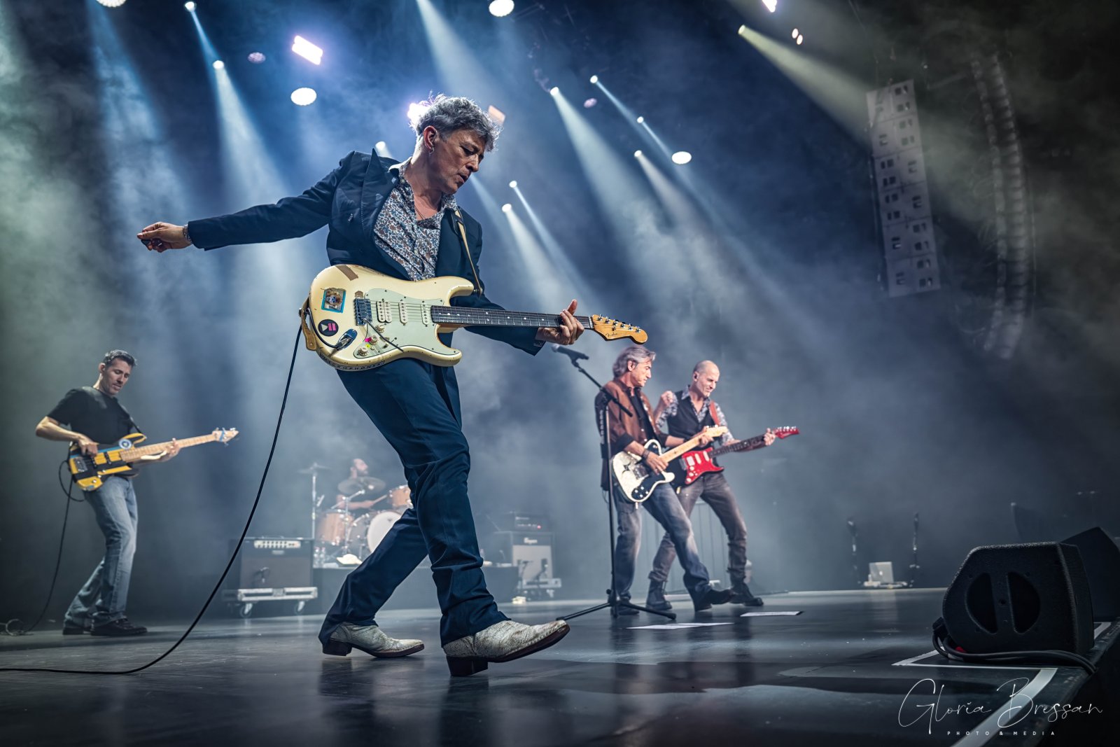 Ligabue chiude a Zurigo il tour europeo: una notte di rock italiano a THE HALL