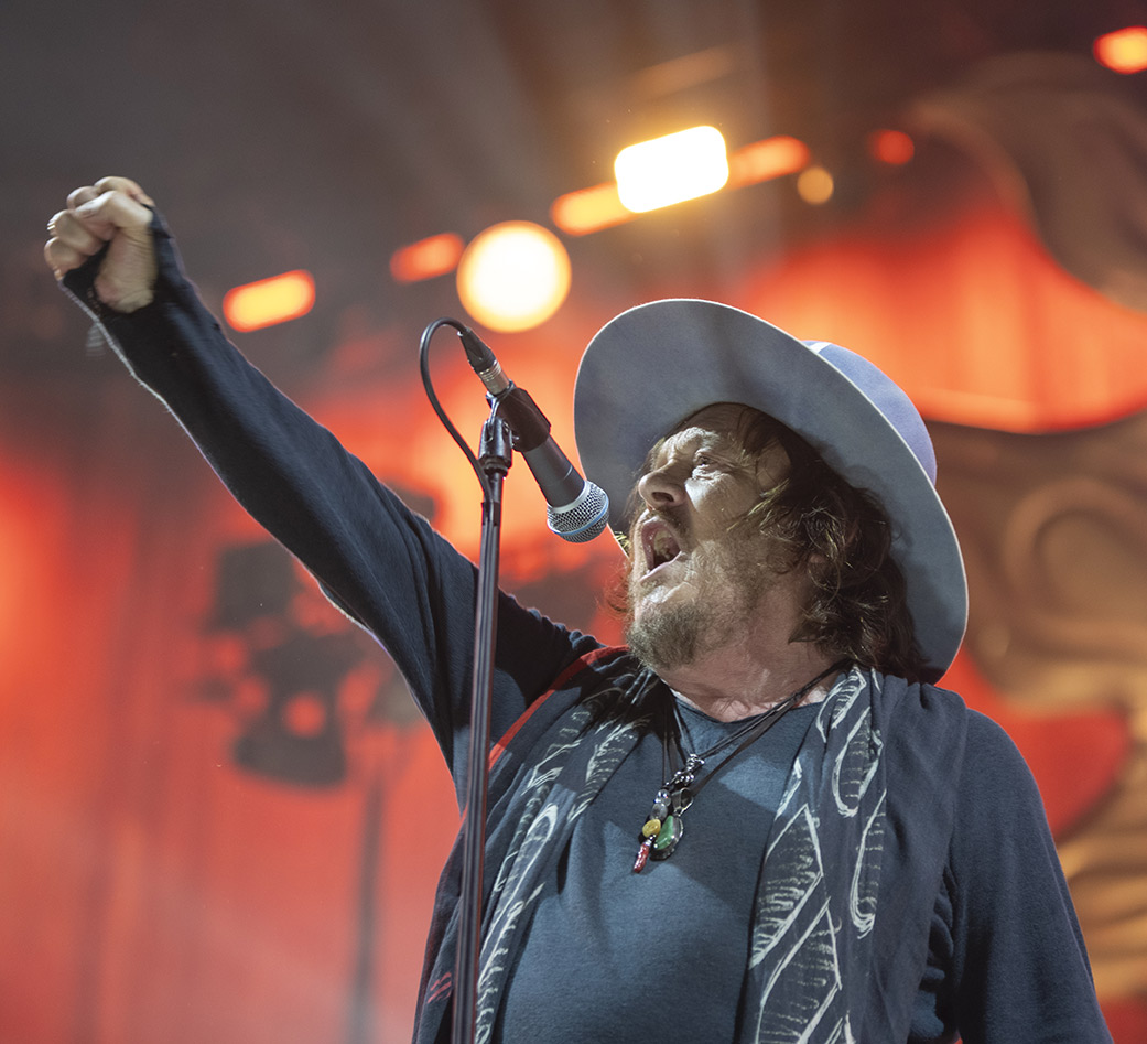 Zucchero infiamma l'Hallenstadion: Tuttoitalia c'è, ieri e oggi