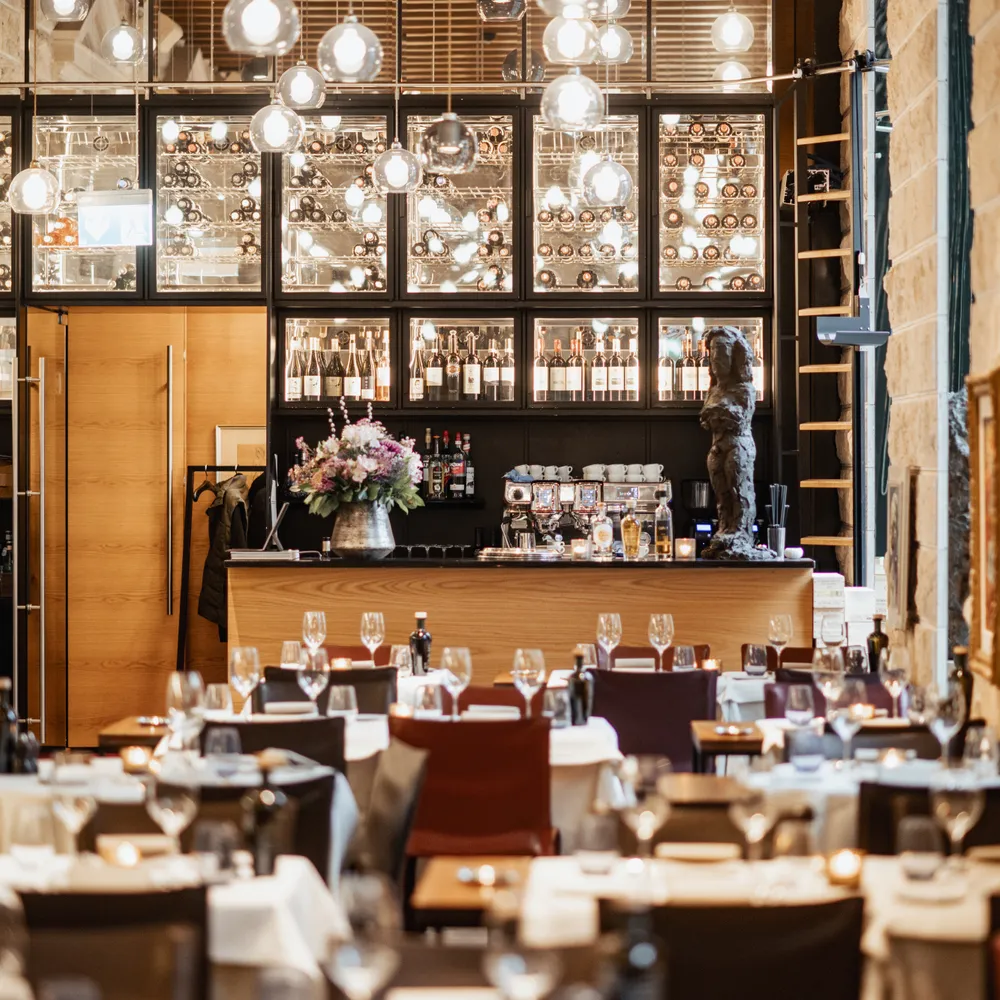 Il ristorante Ornellaia nella ex banca di St. Annagasse a Zurigo