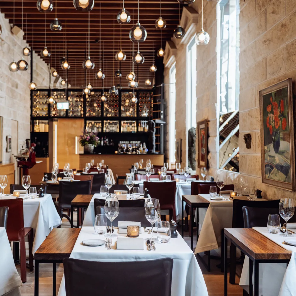 Il ristorante Ornellaia nella ex banca di St. Annagasse a Zurigo