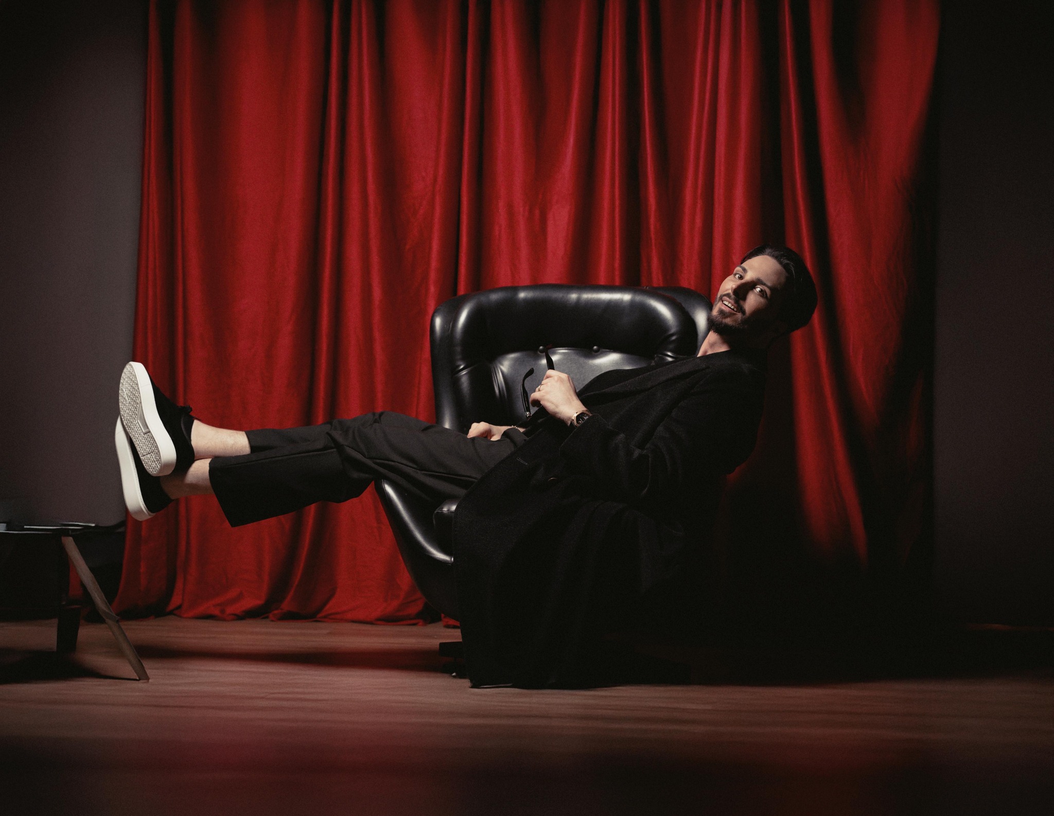 Tony Colombo brings his "T'Aspetto Fore 'o Core – Tour 2025" to Europe