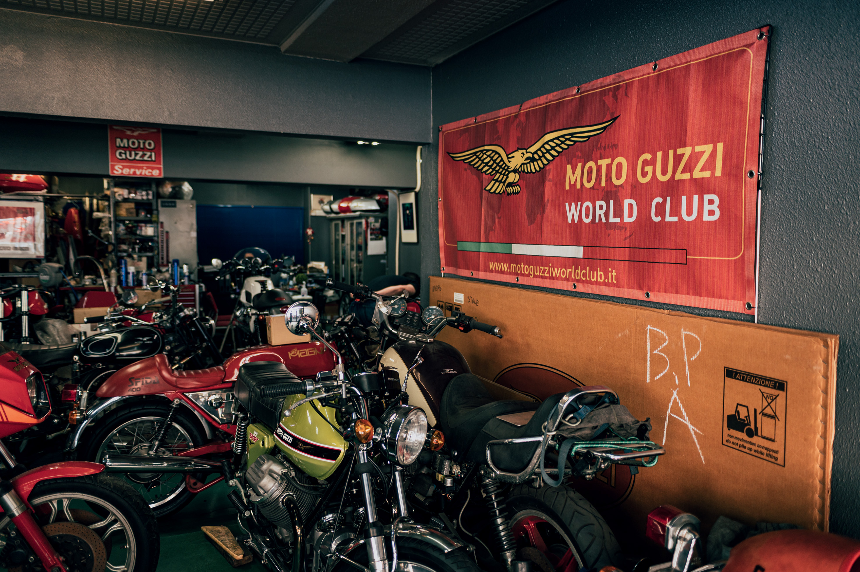 Moto Guzzi festeggia 100 anni, scopri il libro dell’anniversario Tuttoitalia